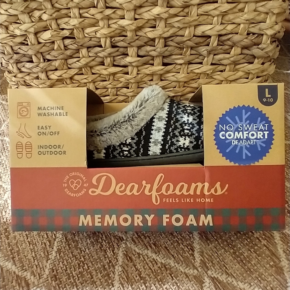 Deer Foam Slippers NWB
